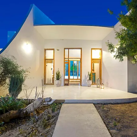 Villa Ixia *