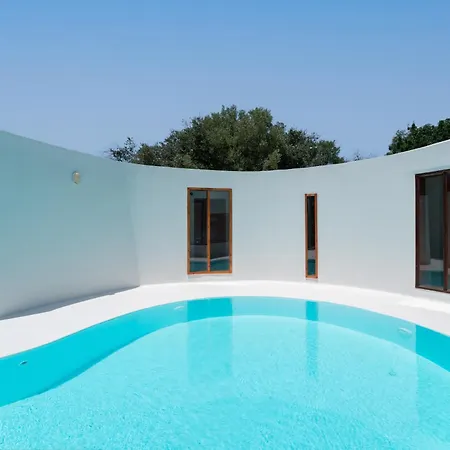 Villa Ixia *
